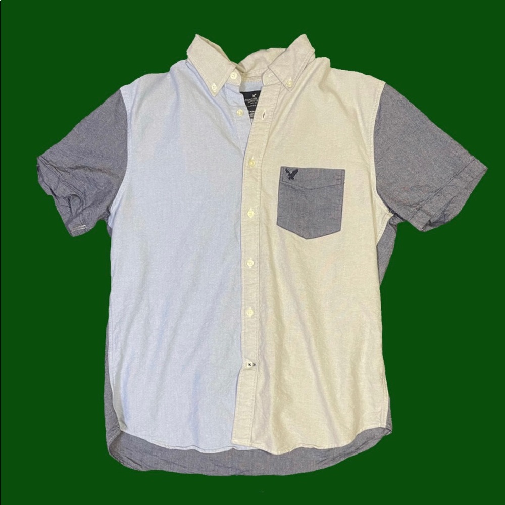 American Eagle Button up